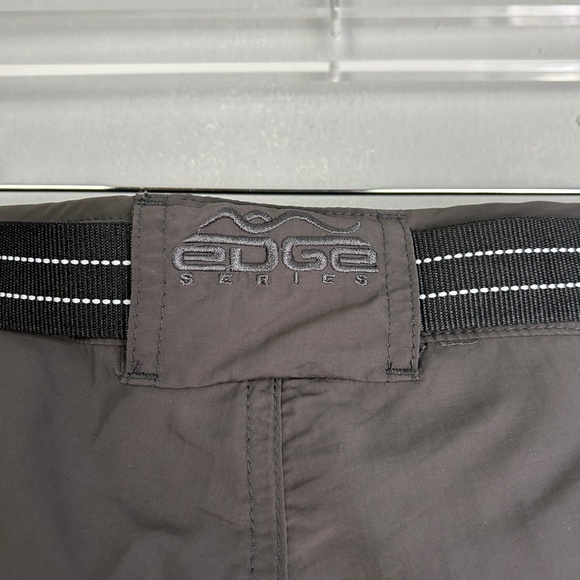 First Ascent trekwear men's size L Delta shorts cargo charcoal belted hiking NWT - Picture 8 of 12